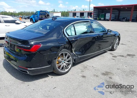 2021 BMW 740I z USA, uszkodzony, nr VIN WBA7T2C04MCE56407